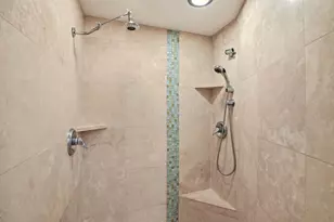 1627 NW Summit Dr, Bend, OR 97703 - Photo 65