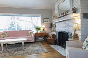 924 NE 9th St, Bend, OR 97701 - Photo 7