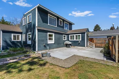 924 NE 9th Street, Bend, OR 97701 - Photo 37
