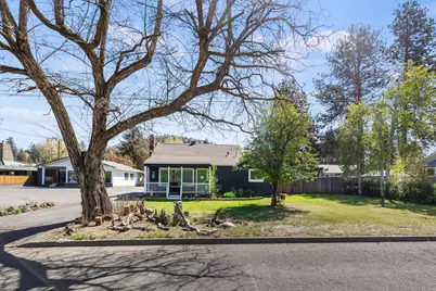 924 NE 9th Street, Bend, OR 97701 - Photo 3