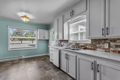 924 NE 9th Street, Bend, OR 97701 - Photo 17