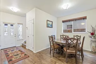 1360 SW 27th St, Redmond, OR 97756 - Photo 5