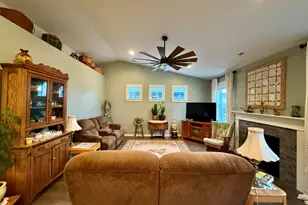 2900 NW 23rd St, Redmond, OR 97756 - Photo 13