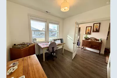 2900 NW 23rd Street, Redmond, OR 97756 - Photo 3