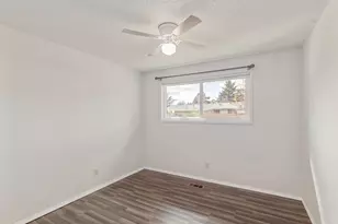 1110 SW Juniper Dr, Grants Pass, OR 97526 - Photo 17