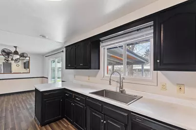 1110 SW Juniper Drive, Grants Pass, OR 97526 - Photo 9