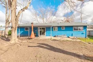 1110 SW Juniper Dr, Grants Pass, OR 97526 - Photo 21