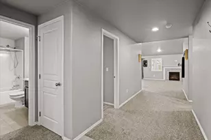 3471 Cascara St, Medford, OR 97504 - Photo 5