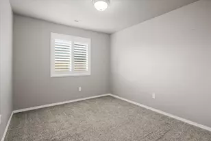 3471 Cascara St, Medford, OR 97504 - Photo 9