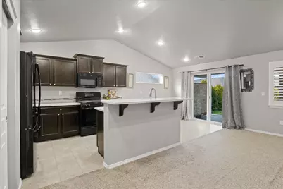 3471 Cascara Street, Medford, OR 97504 - Photo 11