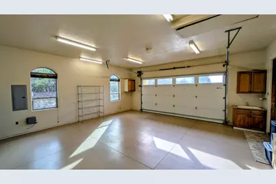 850 NE Tokay Heights, Grants Pass, OR 97526 - Photo 49