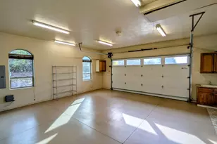 850 NE Tokay Heights, Grants Pass, OR 97526 - Photo 49