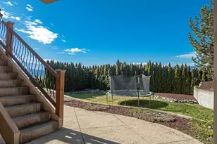 850 NE Tokay Heights, Grants Pass, OR 97526 - Photo 61