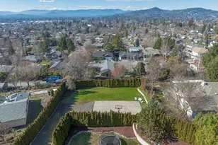 850 NE Tokay Heights, Grants Pass, OR 97526 - Photo 69