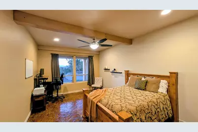 850 NE Tokay Heights, Grants Pass, OR 97526 - Photo 39