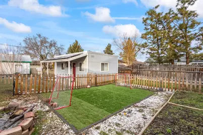 433 SE 9th Street, Madras, OR 97741 - Photo 5