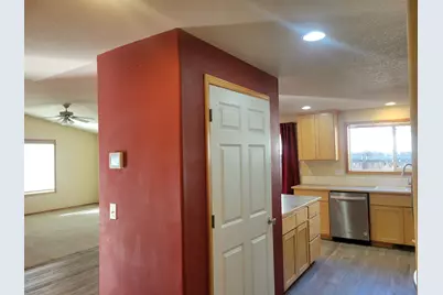 2940 NW 9th Lane, Redmond, OR 97756 - Photo 13