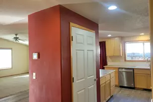 2940 NW 9th Ln, Redmond, OR 97756 - Photo 13