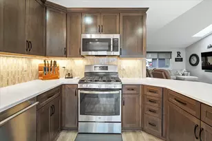 2240 NW Oak Ct, Redmond, OR 97756 - Photo 13