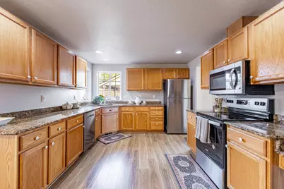 61388 Elkhorn Street, Bend, OR 97702 - Photo 9