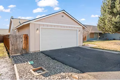 583 SE Ponderosa Drive, Madras, OR 97741 - Photo 3