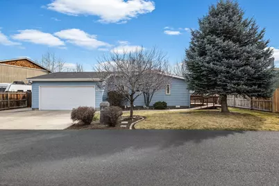 2108 NE 6th Street, Redmond, OR 97756 - Photo 1