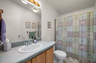 2108 NE 6th St, Redmond, OR 97756 - Photo 25