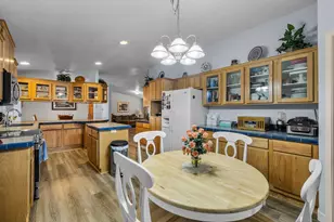 2108 NE 6th St, Redmond, OR 97756 - Photo 11