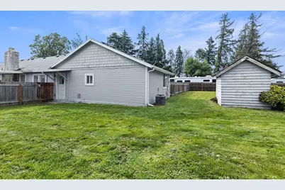 2165 Crestbrook Road, Medford, OR 97504 - Photo 41