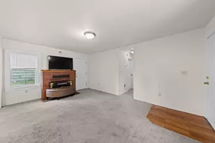 2165 Crestbrook Rd, Medford, OR 97504 - Photo 5