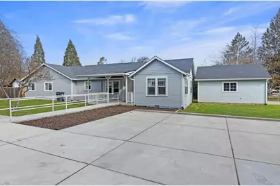 2165 Crestbrook Road, Medford, OR 97504 - Photo 1