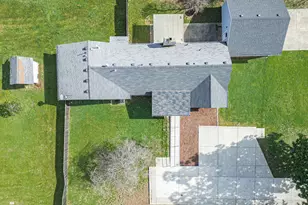 2165 Crestbrook Rd, Medford, OR 97504 - Photo 47