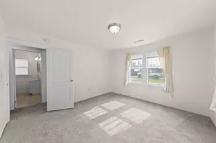 2165 Crestbrook Rd, Medford, OR 97504 - Photo 29