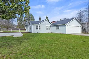 2165 Crestbrook Rd, Medford, OR 97504 - Photo 51