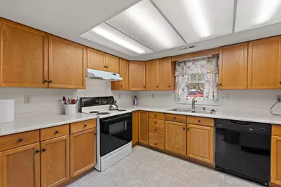 2165 Crestbrook Road, Medford, OR 97504 - Photo 15