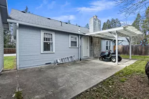 2165 Crestbrook Rd, Medford, OR 97504 - Photo 35