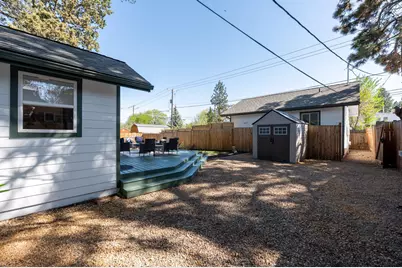 1235 NW Hartford Avenue, Bend, OR 97703 - Photo 29