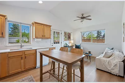1235 NW Hartford Avenue, Bend, OR 97703 - Photo 37