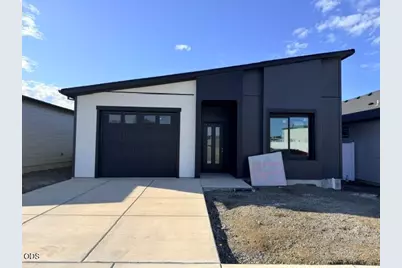 633 Terrazzo Way, Medford, OR 97501 - Photo 1