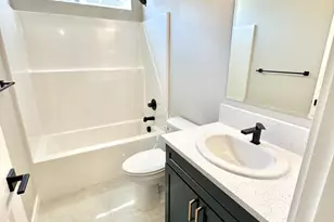 633 Terrazzo Wy, Medford, OR 97501 - Photo 11