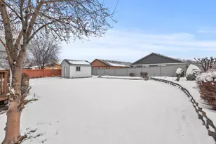 4253 Mels Pl, Klamath Falls, OR 97603 - Photo 51