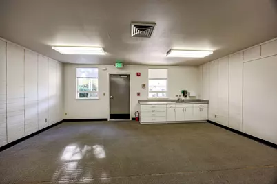 650 Royal Avenue, Medford, OR 97504 - Photo 41