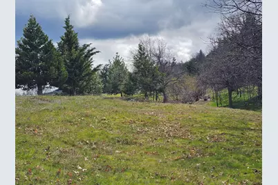 483 Strawberry Lane, Ashland, OR 97520 - Photo 7