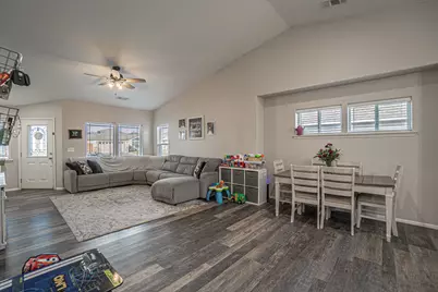 2460 Jeremy Street, Central Point, OR 97502 - Photo 7