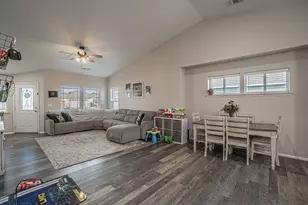 2460 Jeremy St, Central Point, OR 97502 - Photo 7