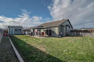 2460 Jeremy St, Central Point, OR 97502 - Photo 17