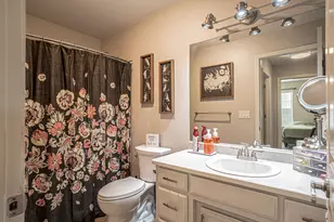 2460 Jeremy St, Central Point, OR 97502 - Photo 9