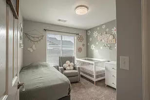 2460 Jeremy St, Central Point, OR 97502 - Photo 13