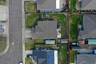 2460 Jeremy St, Central Point, OR 97502 - Photo 23