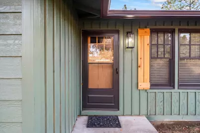 20809 SE Westview Drive, Bend, OR 97702 - Photo 3